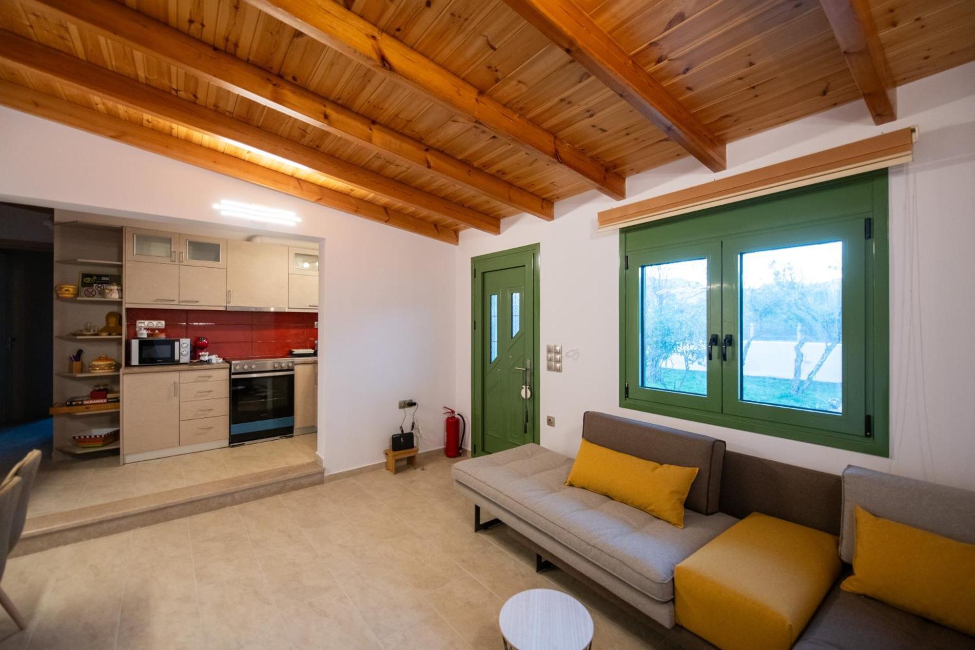 House By The Sea Villa Aigio Exterior photo