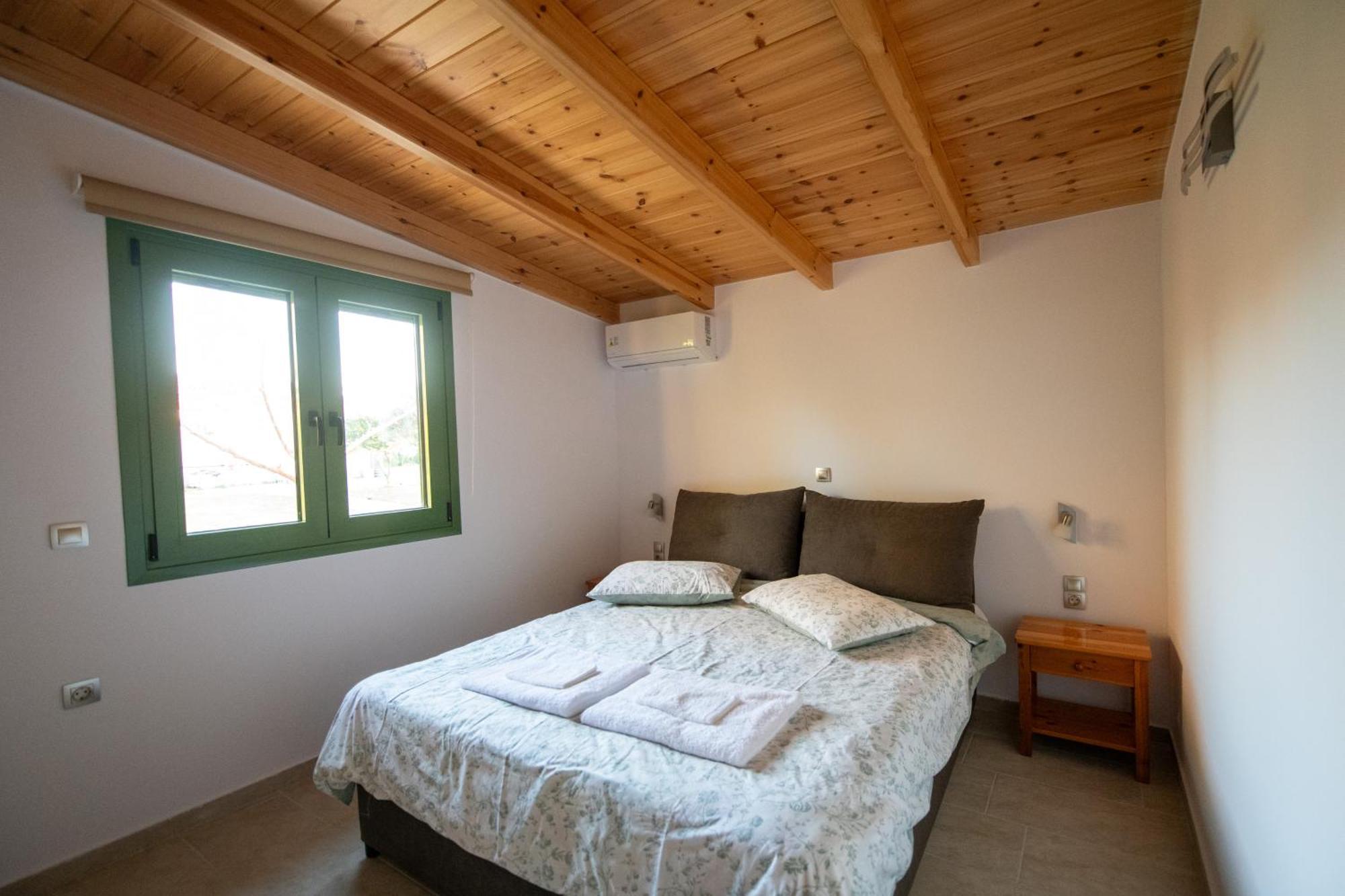 House By The Sea Villa Aigio Exterior photo